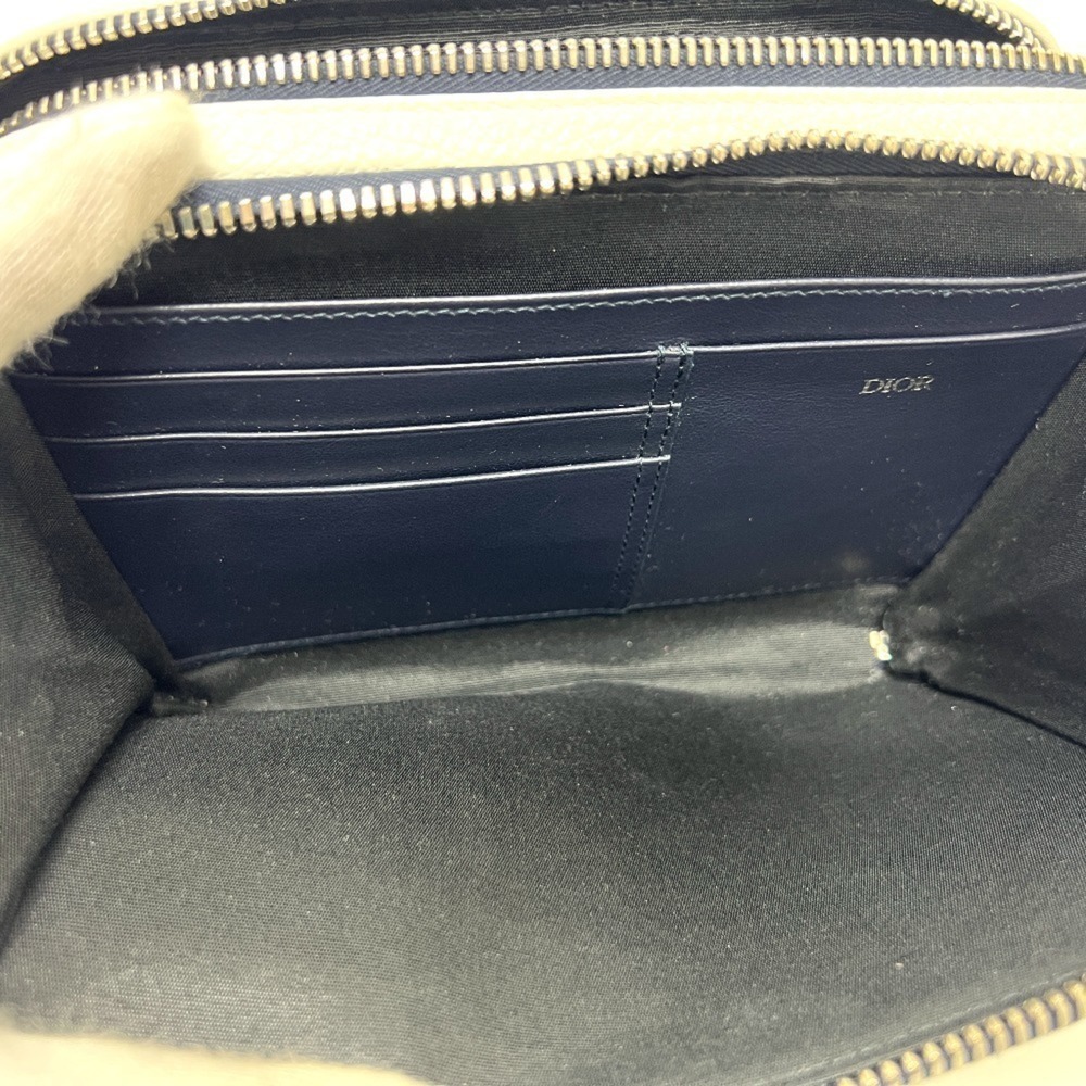 CHRISTIAN DIOR White Leather Shoulder Bag - Picture 12 of 16